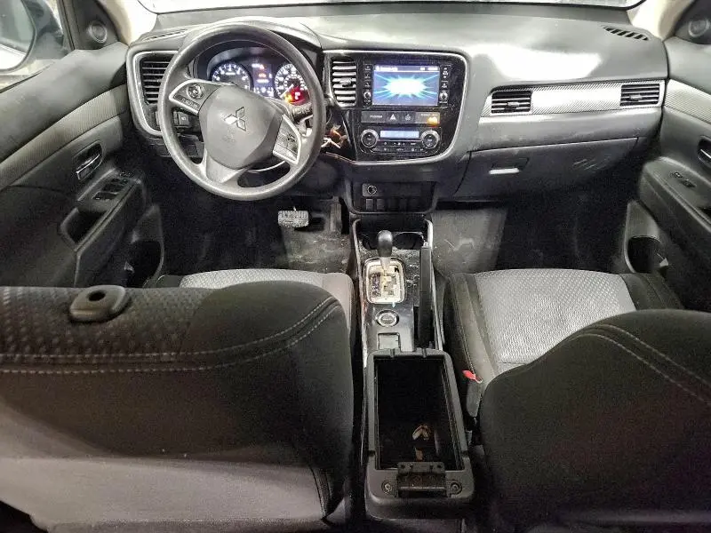 2018 MITSUBISHI OUTLANDER SE  