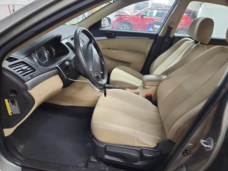 2010 HYUNDAI SONATA GLS  