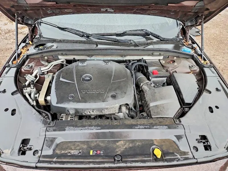 2018 VOLVO S90 T5 MOMENTUM  