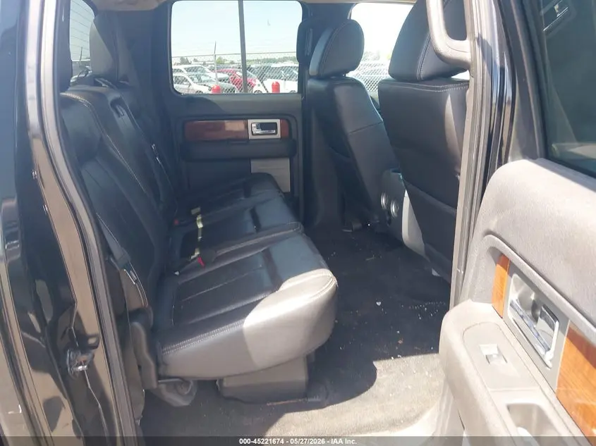 2010 FORD F-150 LARIAT