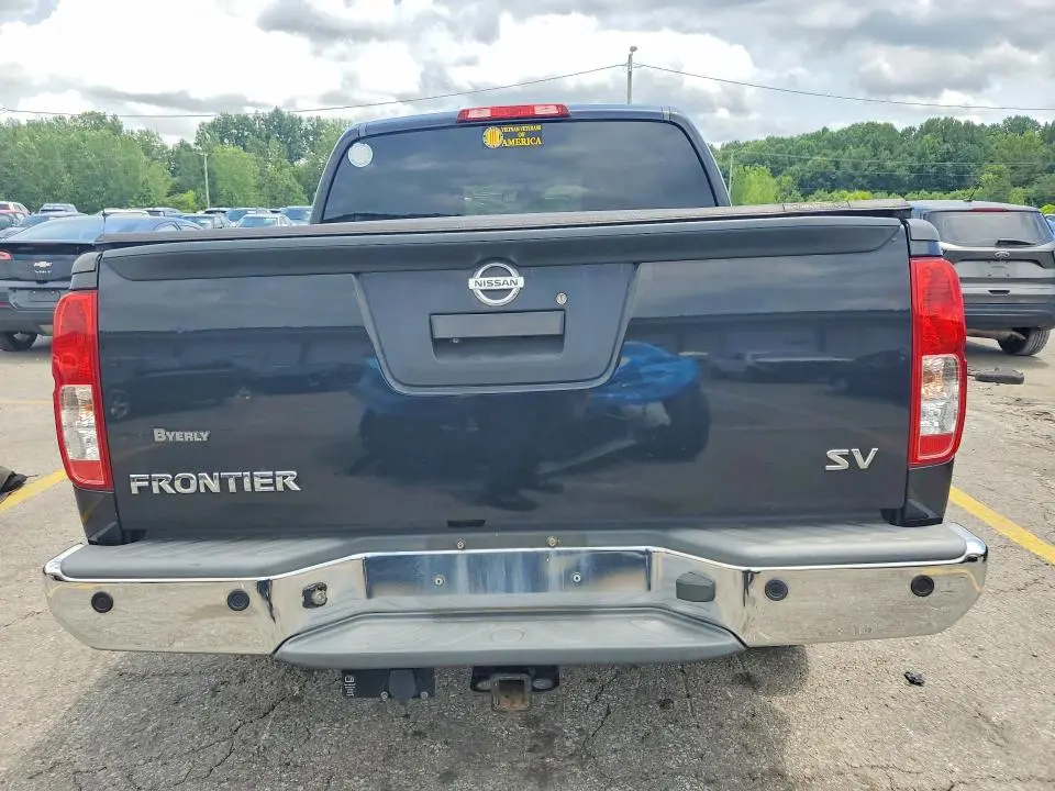 2013 NISSAN FRONTIER S  