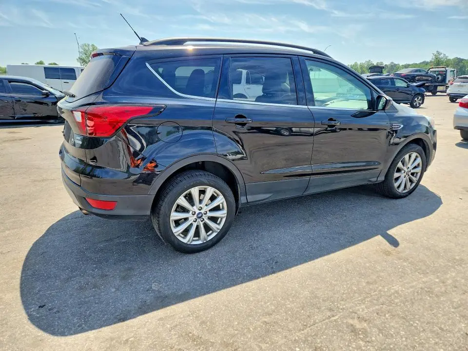 2019 FORD ESCAPE SEL  