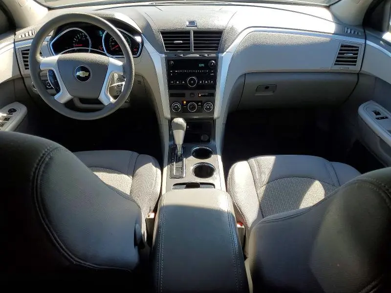 2011 CHEVROLET TRAVERSE LS  