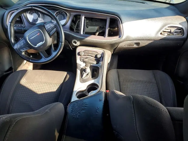 2016 DODGE CHALLENGER SXT  