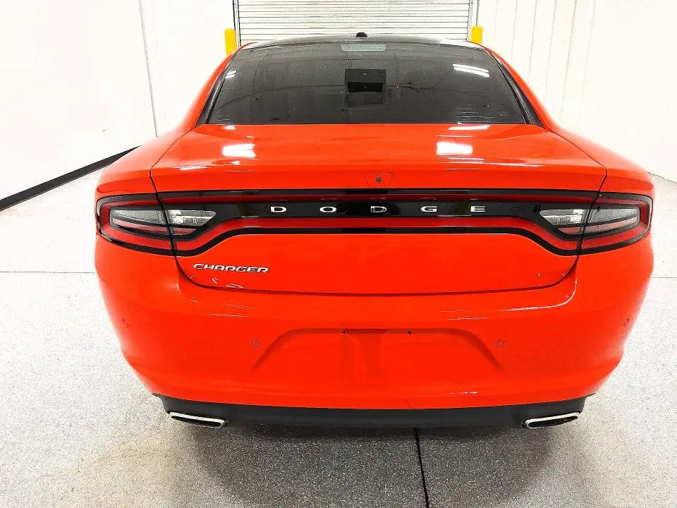2020 DODGE CHARGER SXT  