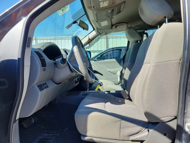 2018 NISSAN FRONTIER SV  