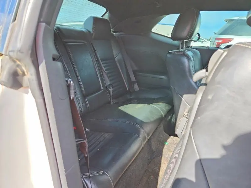 2010 DODGE CHALLENGER SE  