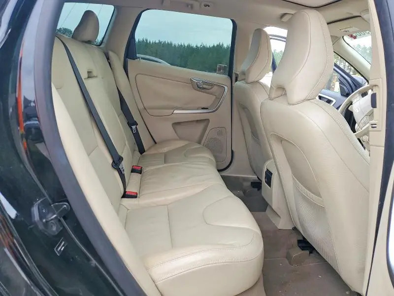 2010 VOLVO XC60 3.2  
