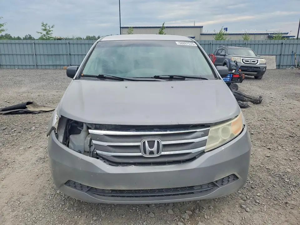 2011 HONDA ODYSSEY LX  