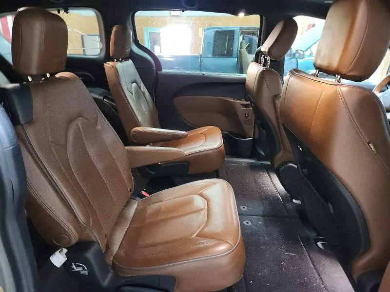 2021 CHRYSLER PACIFICA LIMITED  