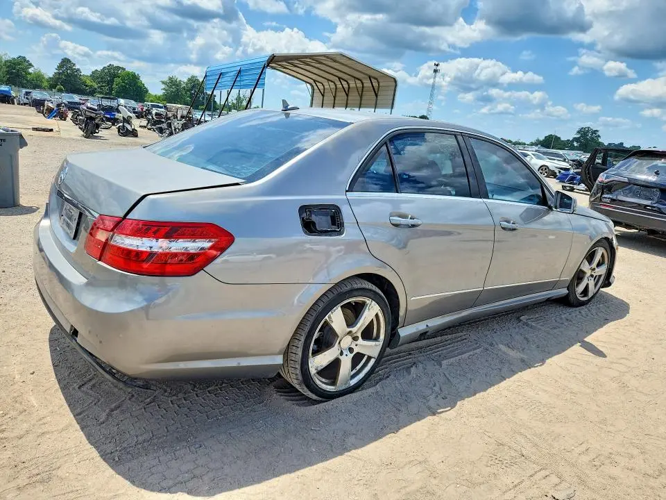 2010 MERCEDES-BENZ E 350  