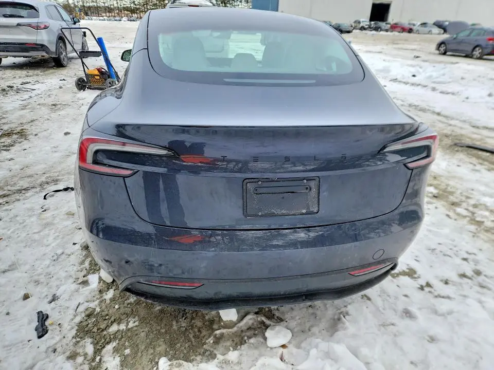2026 TESLA MODEL 3   