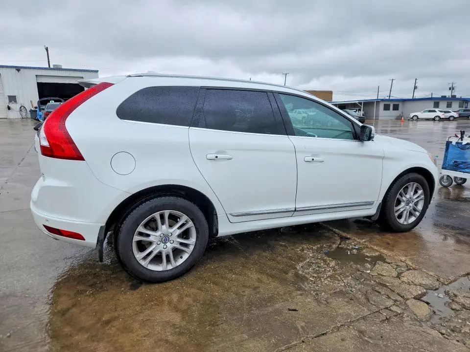 2016 VOLVO XC60 T5 PREMIER  