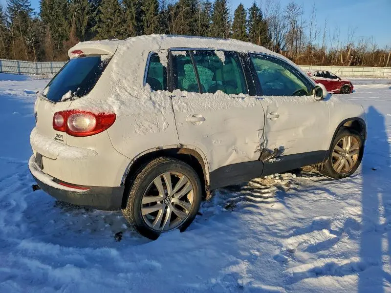 2011 VOLKSWAGEN TIGUAN S  