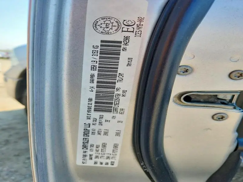 2014 RAM 1500 SLT  