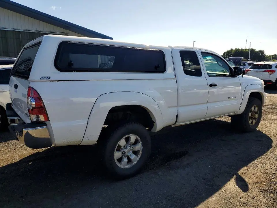 2013 TOYOTA TACOMA BASE  