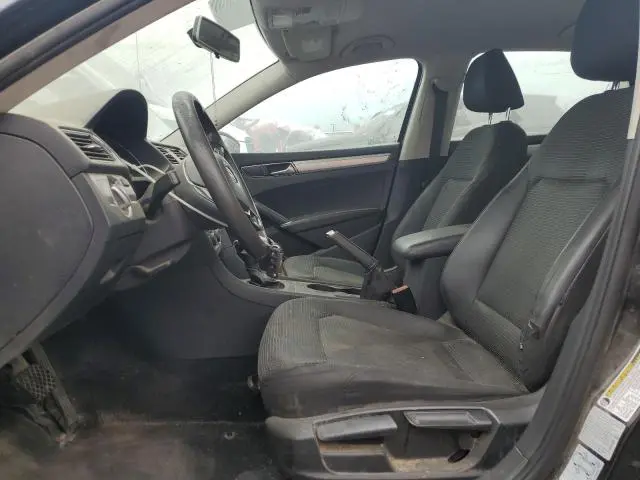 2017 VOLKSWAGEN PASSAT S  