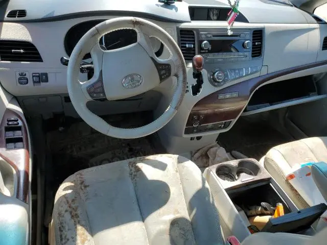 2012 TOYOTA SIENNA XLE