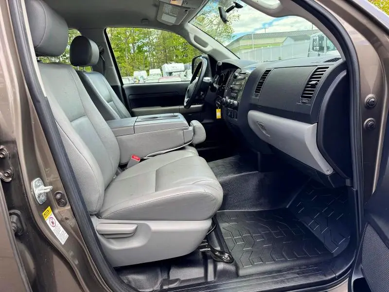 2013 TOYOTA TUNDRA DOUBLE CAB SR5  