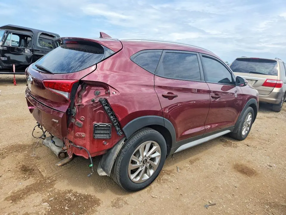 2017 HYUNDAI TUCSON SE PLUS  