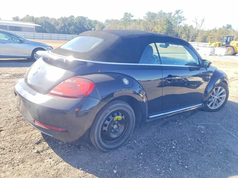 2017 VOLKSWAGEN BEETLE S/SE  