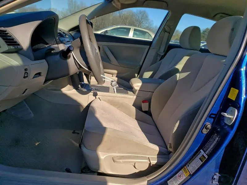 2011 TOYOTA CAMRY BASE  