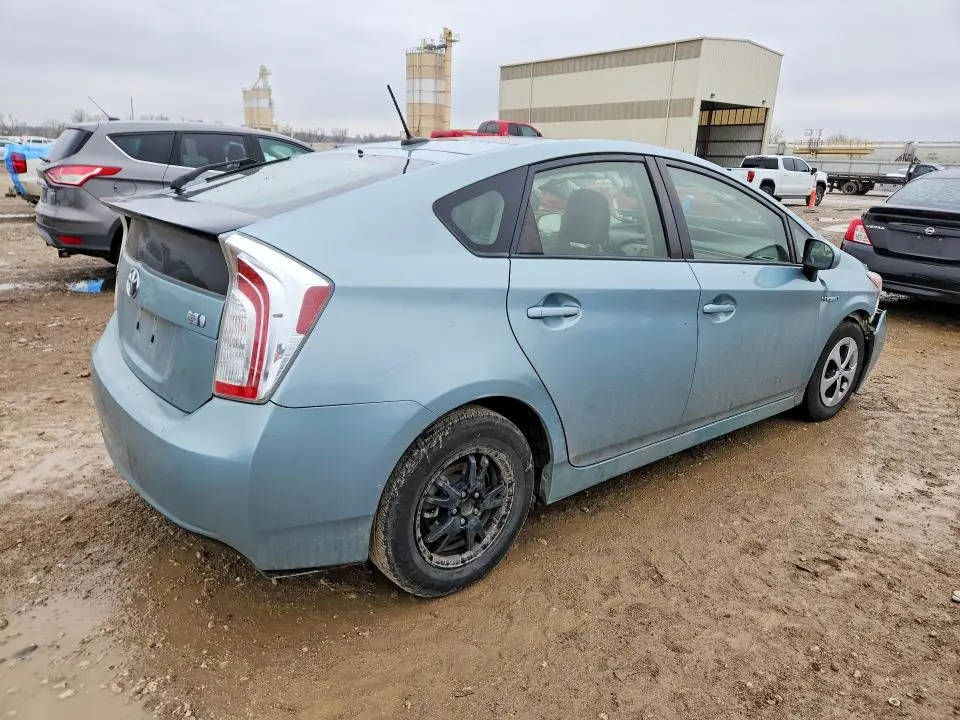 2015 TOYOTA PRIUS FOUR  
