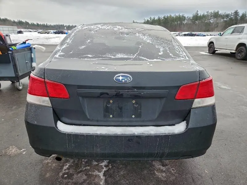 2010 SUBARU LEGACY 2.5I PREMIUM  