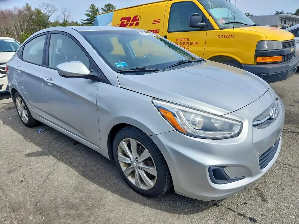 2014 HYUNDAI ACCENT GLS  