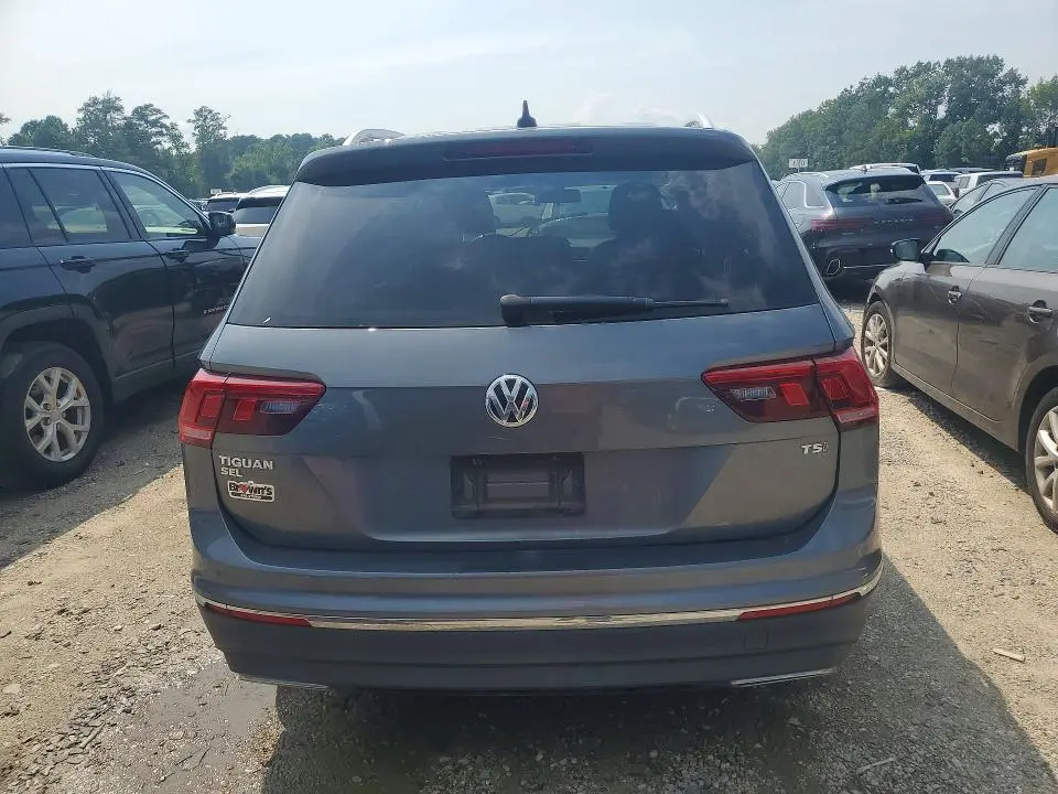 2018 VOLKSWAGEN TIGUAN SE  