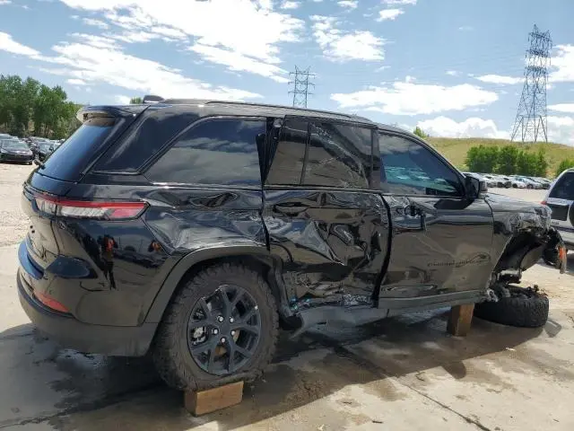 2024 JEEP GRAND CHEROKEE LAREDO  