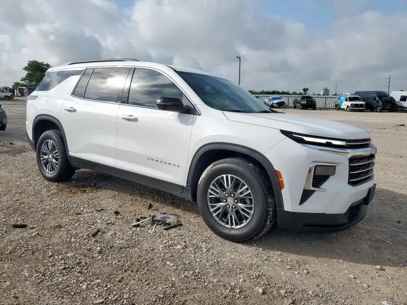 2024 CHEVROLET TRAVERSE LT  