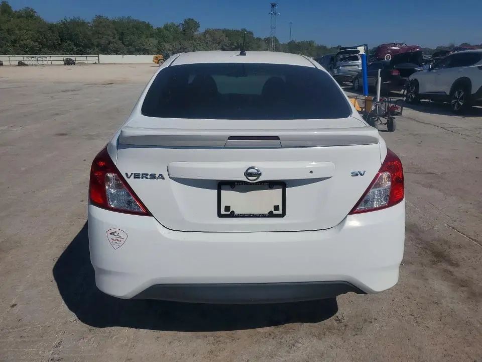 2017 NISSAN VERSA 1.6 SV  