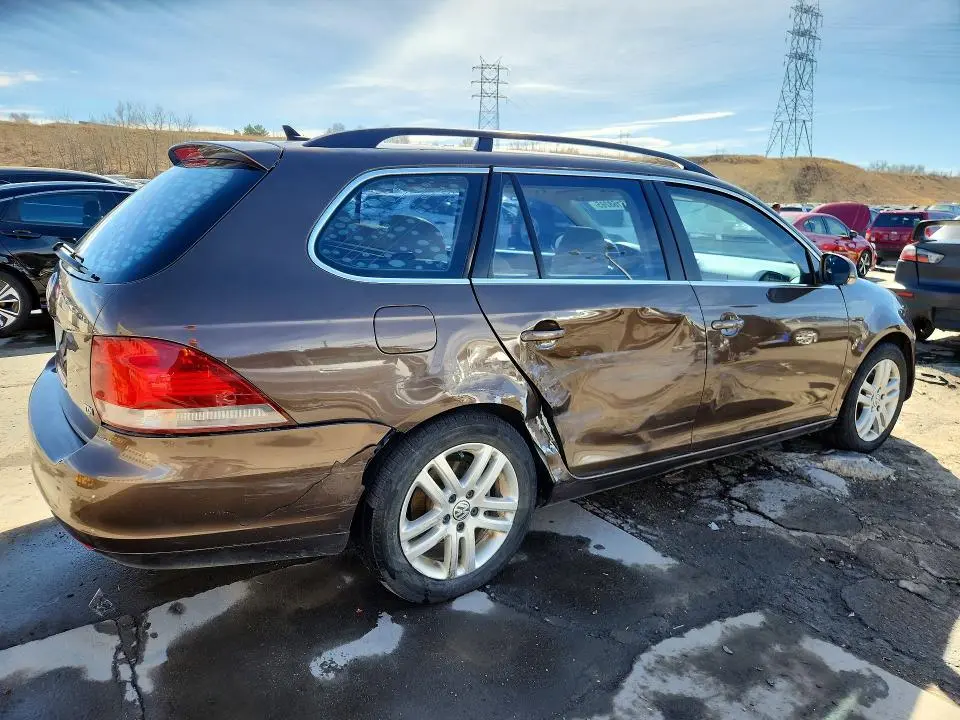 2011 VOLKSWAGEN JETTA TDI  
