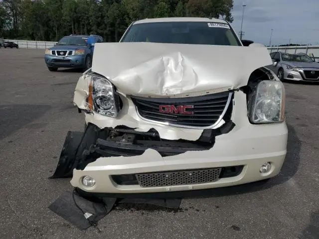 2011 GMC YUKON XL C1500 SLT  