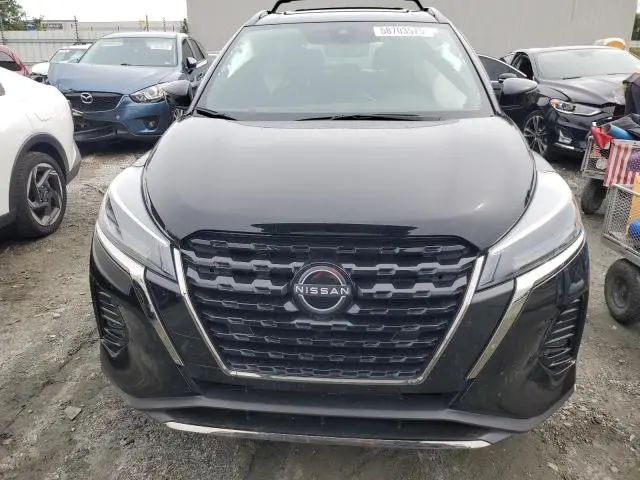 2024 NISSAN KICKS SR