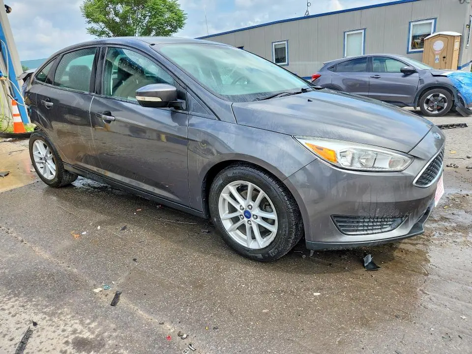 2017 FORD FOCUS SE  