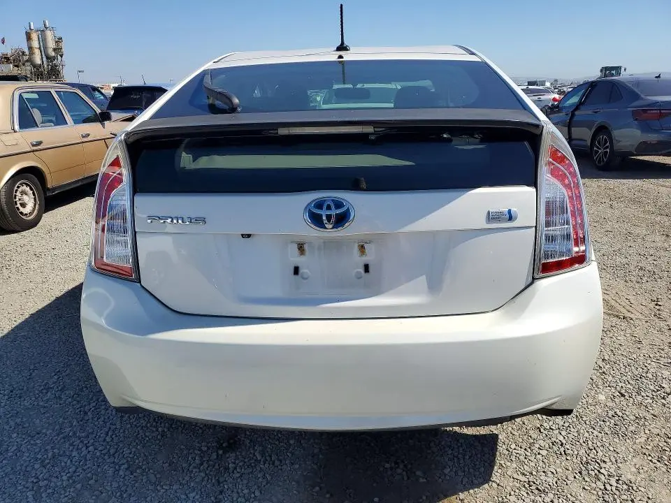 2014 TOYOTA PRIUS FOUR  