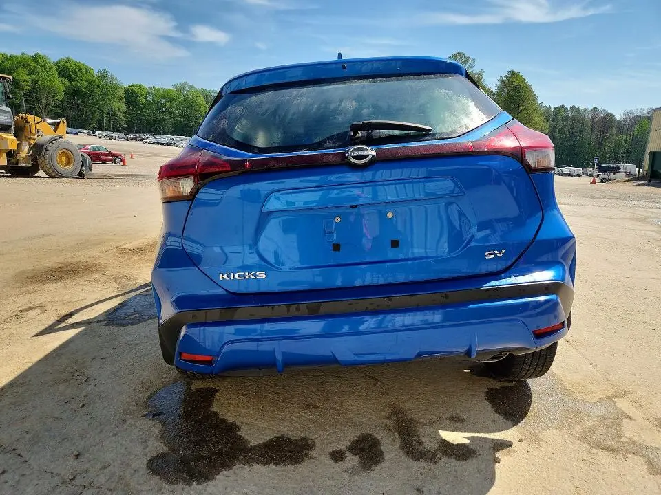 2023 NISSAN KICKS SV  