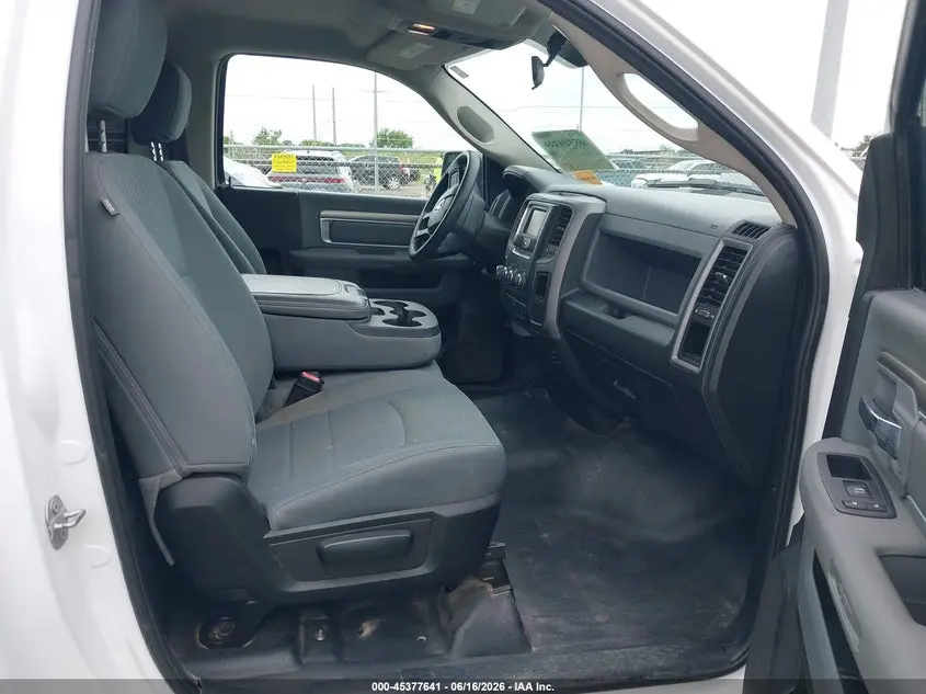 2019 RAM 1500 CLASSIC TRADESMAN  4X4 8' BOX