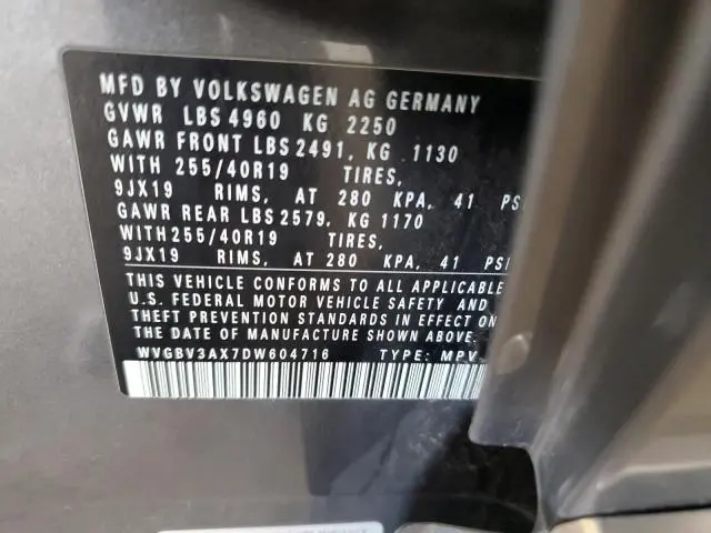 2013 VOLKSWAGEN TIGUAN S  