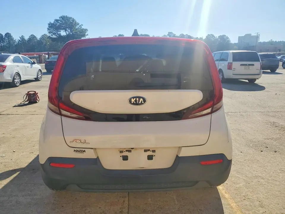 2021 KIA SOUL LX  