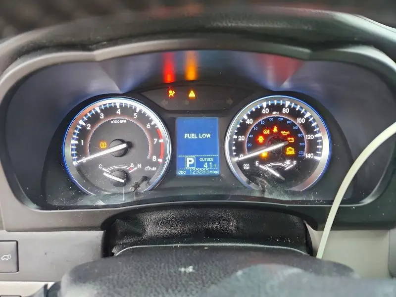 2016 TOYOTA HIGHLANDER LE PLUS  