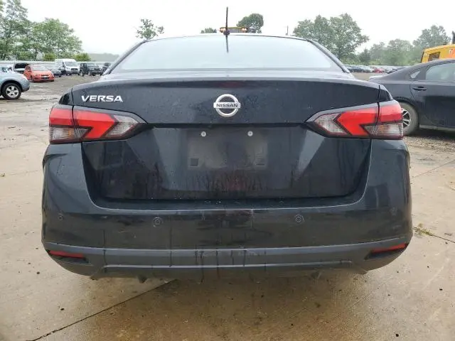 2022 NISSAN VERSA S  