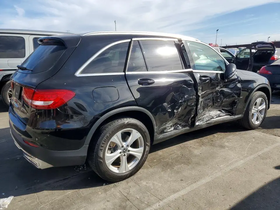 2018 MERCEDES-BENZ GLC 300  