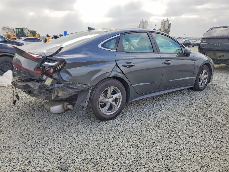 2023 HYUNDAI SONATA SE  