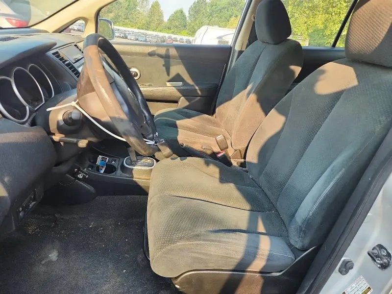 2011 NISSAN VERSA 1.8 S  