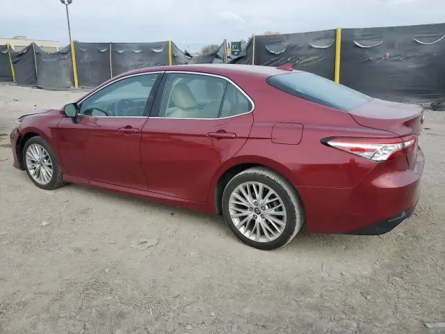 2020 TOYOTA CAMRY XLE  