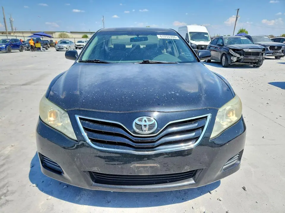2010 TOYOTA CAMRY LE  