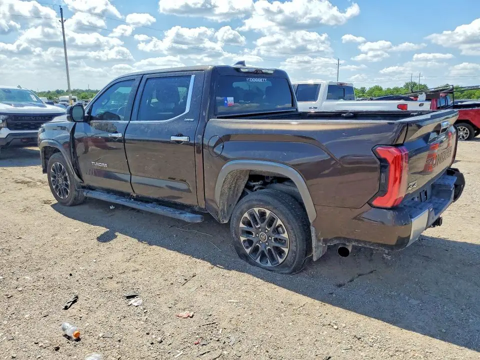 2024 TOYOTA TUNDRA CREWMAX LIMITED  